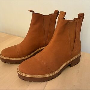 Toms Water Resistant Suede Leather Women’s Boots Size 8M